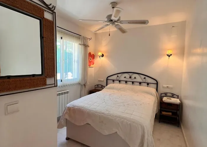 Palmito By Aldertons Alcalalí